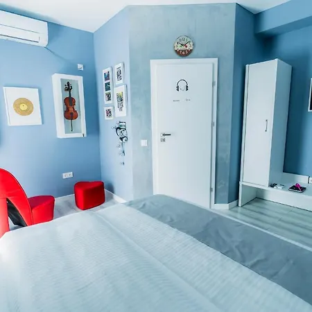 Catharsis House - Self Check In And Self Checkout Hotel Oradea Exterior photo